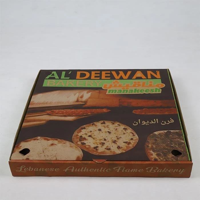 Cajas pizzakartong med modedesign